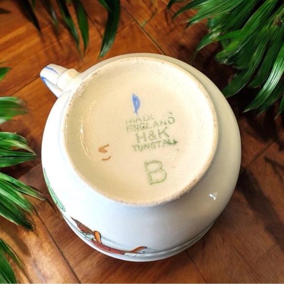 VINTAGE H&K Tunstall Little Jack Horner and Picnic Scene Tea Cup Made in England - Picture 11 of 12